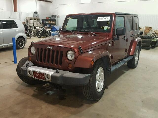 1J4HA5H11AL103366 - 2010 JEEP WRANGLER U BURGUNDY photo 2