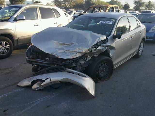 3VW2K7AJ1DM218015 - 2013 VOLKSWAGEN JETTA BASE 银色 照片 2