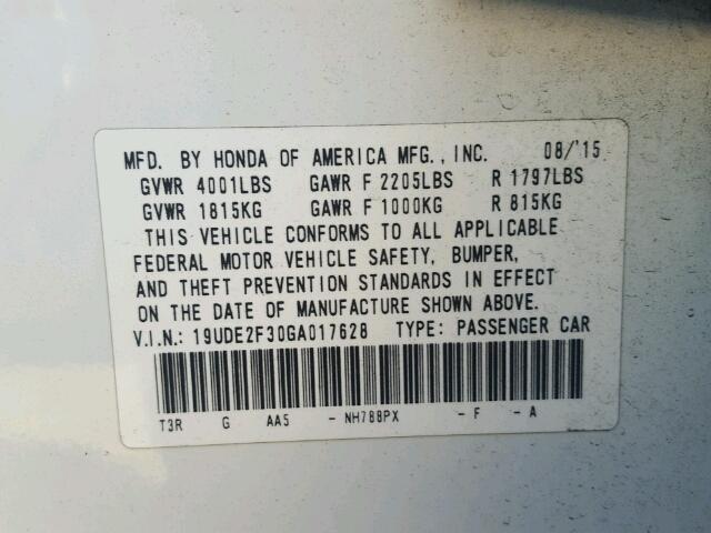 19UDE2F30GA017628 - 2016 ACURA ILX BASE WHITE photo 10