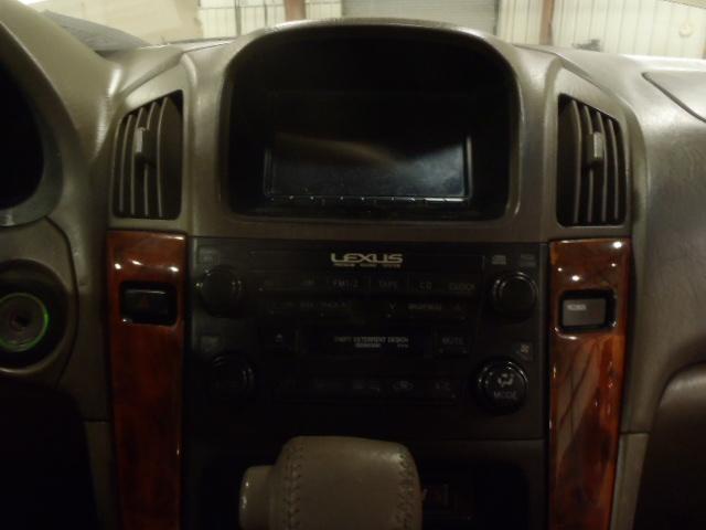 JT6HF10U8X0060796 - 1999 LEXUS RX 300 GOLD photo 9