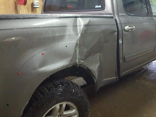 5TBDT48154S436089 - 2004 TOYOTA TUNDRA DOU GRAY photo 9