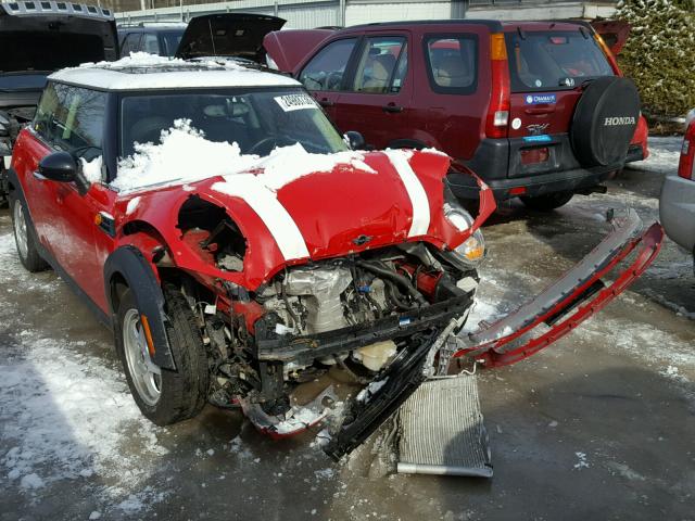 WMWSU3C51BT098024 - 2011 MINI COOPER RED photo 1