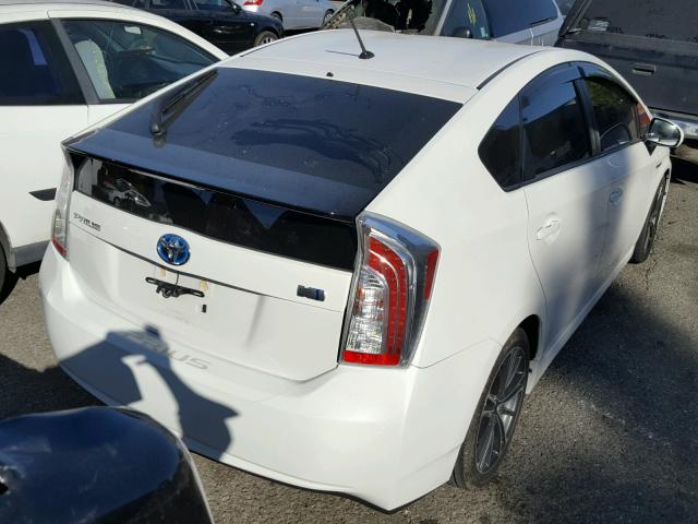 JTDKN3DU8E0381662 - 2014 TOYOTA PRIUS WHITE photo 4