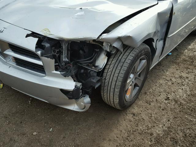 2B3CA9CV8AH291450 - 2010 DODGE CHARGER RA SILVER photo 9