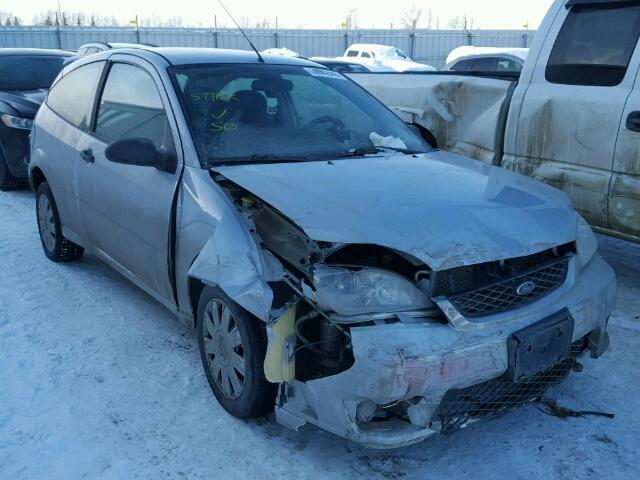 1FAFP31N67W285222 - 2007 FORD FOCUS ZX3 SILVER photo 1