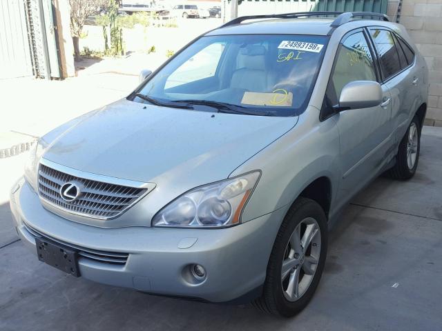 JTJGW31U682006530 - 2008 LEXUS RX 400H SILVER photo 2