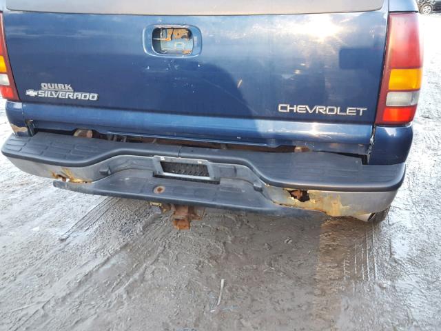 1GCGK29U42Z259373 - 2002 CHEVROLET SILVERADO BLUE photo 9