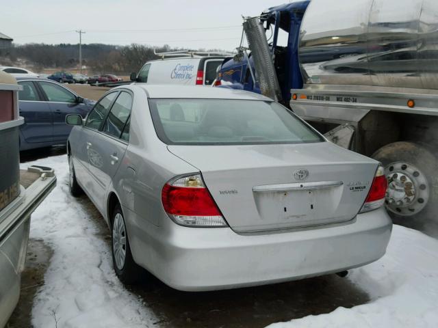 4T1BE32K25U073943 - 2005 TOYOTA CAMRY LE GRAY photo 3