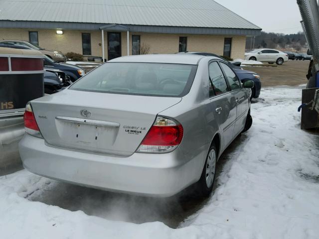 4T1BE32K25U073943 - 2005 TOYOTA CAMRY LE GRAY photo 4