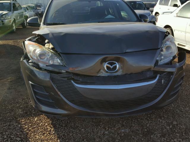 JM1BL1SF8A1125301 - 2010 MAZDA 3 I GRAY photo 9