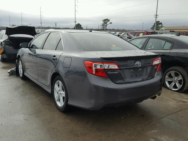 4T1BF1FK4CU033162 - 2012 TOYOTA CAMRY BASE GRAY photo 3