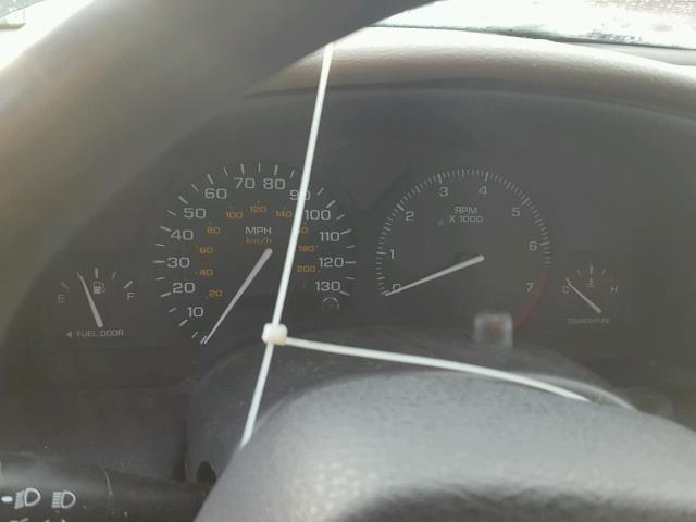 1G8ZN8272YZ151201 - 2000 SATURN SW2 GREEN photo 8