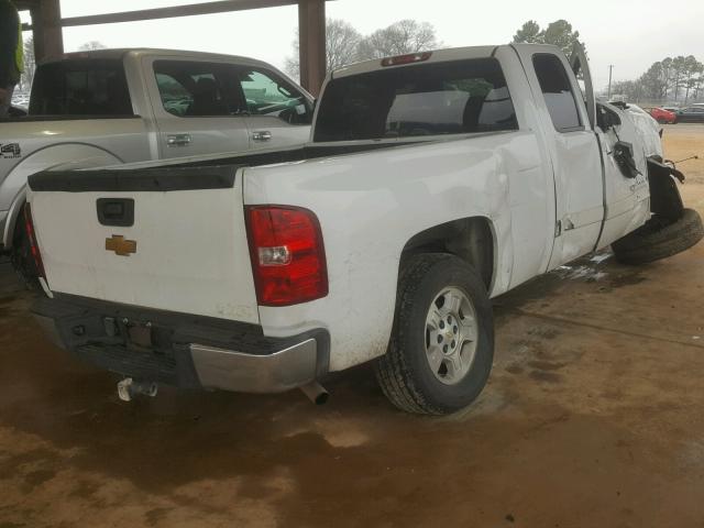 1GCEC19J47Z542075 - 2007 CHEVROLET SILVERADO WHITE photo 4