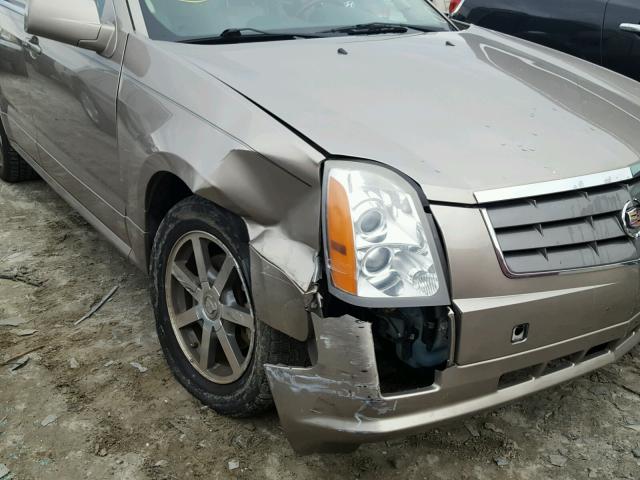 1GYDE63A140108525 - 2004 CADILLAC SRX GOLD photo 9