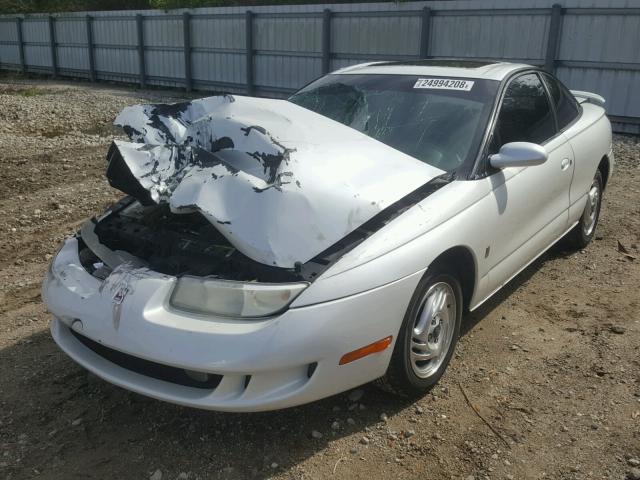 1G8ZH1270WZ267380 - 1998 SATURN SC2 WHITE photo 2