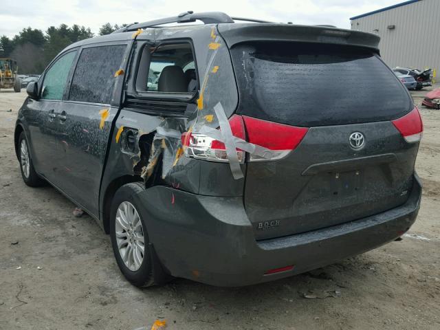 5TDYK3DC3ES485838 - 2014 TOYOTA SIENNA XLE GRAY photo 3