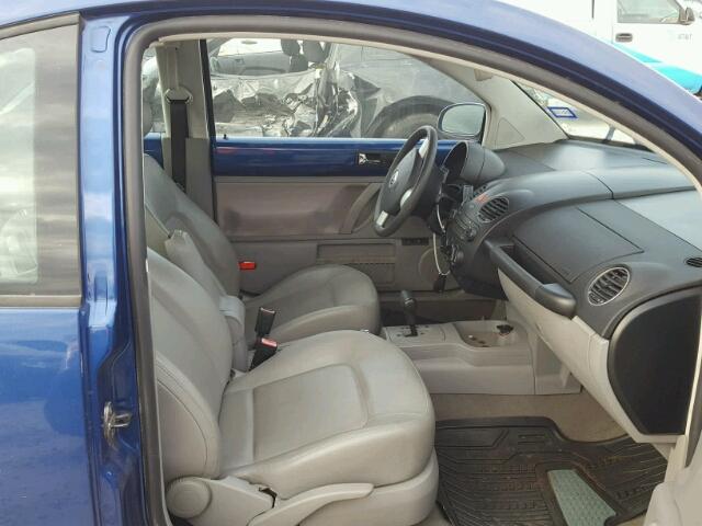 3VWPW31C28M519595 - 2008 VOLKSWAGEN NEW BEETLE 蓝色 照片 5