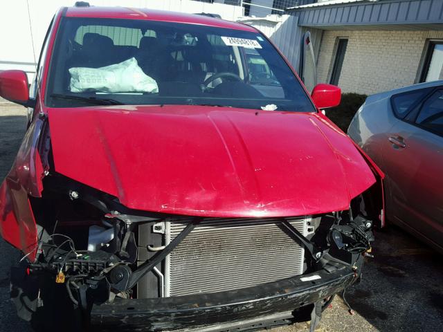 2C4RDGCG0ER459832 - 2014 DODGE GRAND CARA RED photo 7