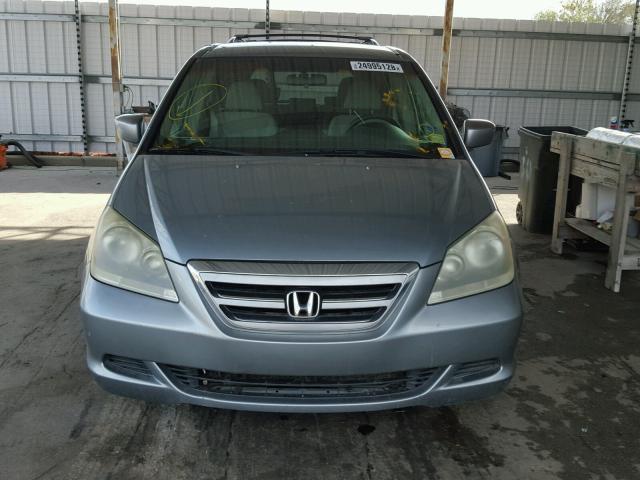 5FNRL384X5B126737 - 2005 HONDA ODYSSEY EX SILVER photo 10