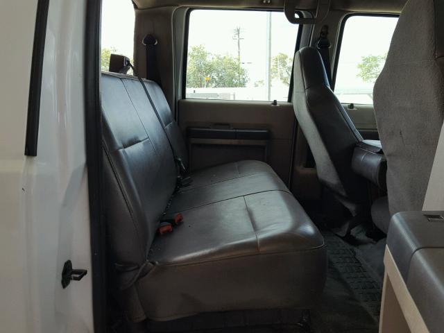 1FTWW30R19EA25546 - 2009 FORD F350 SUPER WHITE photo 6