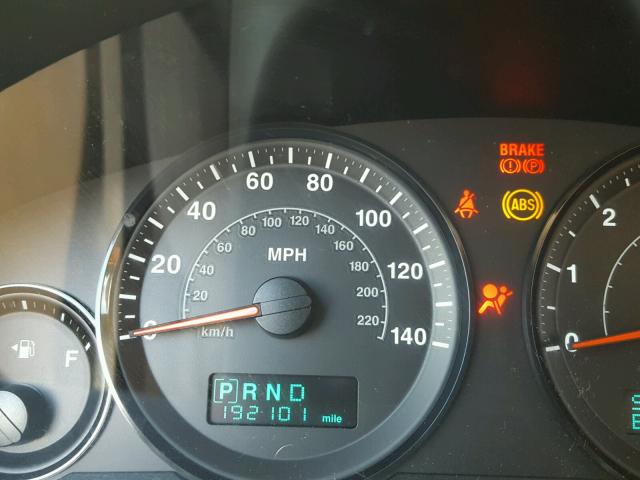 1J4HR48N05C689487 - 2005 JEEP GRAND CHER SILVER photo 8