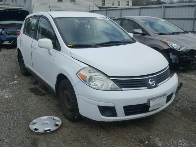 3N1BC13E69L466158 - 2009 NISSAN VERSA S WHITE photo 1