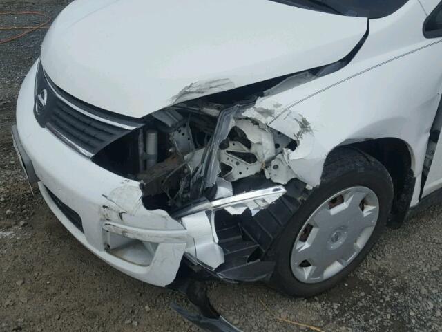 3N1BC13E69L466158 - 2009 NISSAN VERSA S WHITE photo 9