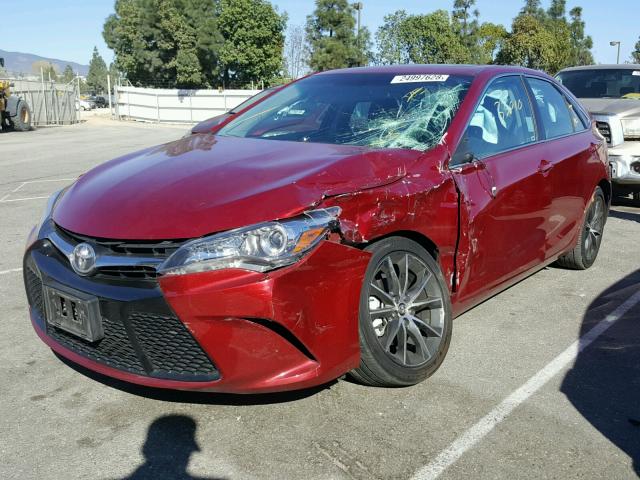 4T1BF1FKXHU649925 - 2017 TOYOTA CAMRY LE RED photo 2