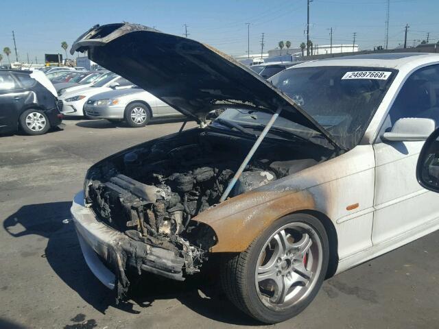 WBABN534X1JU36899 - 2001 BMW 330 CI WHITE photo 9