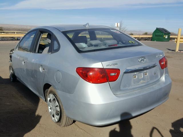 KMHDU4AD7AU083866 - 2010 HYUNDAI ELANTRA BL SILVER photo 3