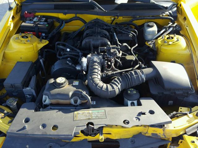 1ZVFT80N755158435 - 2005 FORD MUSTANG YELLOW photo 7