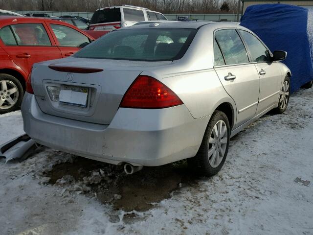 1HGCM66527A072718 - 2007 HONDA ACCORD EX SILVER photo 4