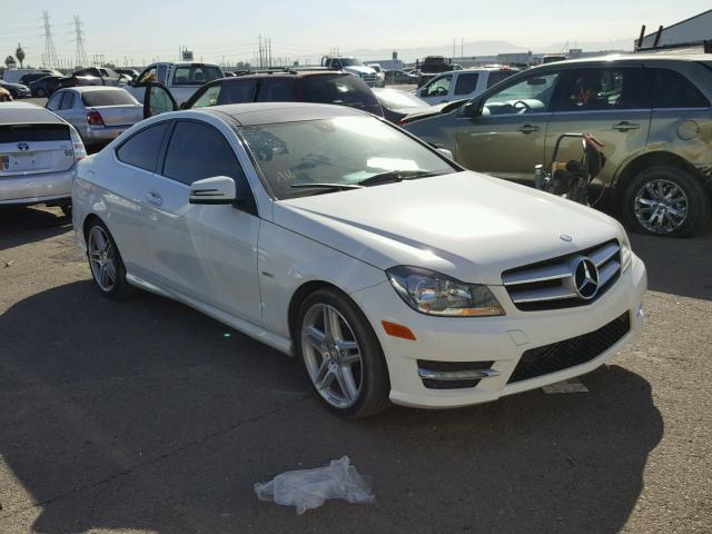 WDDGJ4HB0CF916368 - 2012 MERCEDES-BENZ C 250 WHITE photo 1