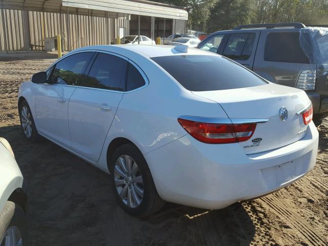 1G4PP5SK7G4109849 - 2016 BUICK VERANO WHITE photo 3