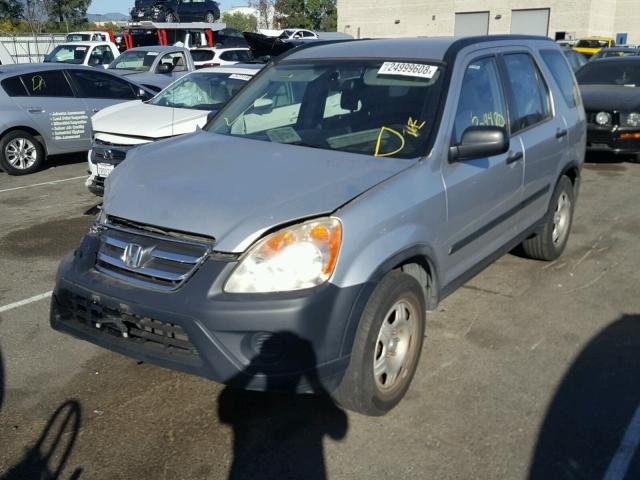 JHLRD68576C006080 - 2006 HONDA CR-V LX SILVER photo 2