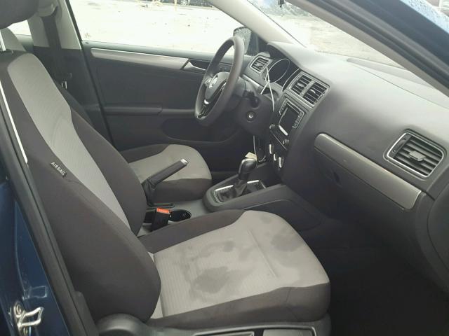 3VW2B7AJXHM256025 - 2017 VOLKSWAGEN JETTA S 蓝色 照片 5