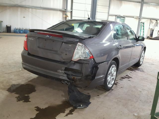 3FAHP0HA6BR229903 - 2011 FORD FUSION SE CHARCOAL photo 4