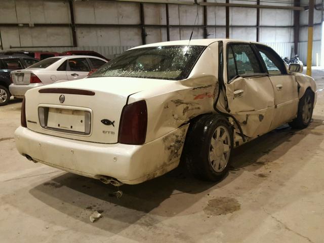 1G6KF5796YU283097 - 2000 CADILLAC DEVILLE DT WHITE photo 4