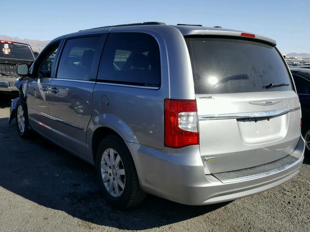 2C4RC1BGXER325296 - 2014 CHRYSLER TOWN & COU SILVER photo 3