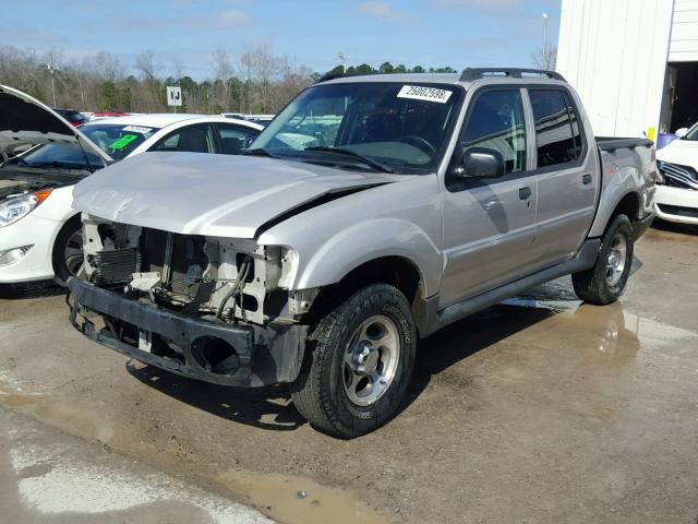 1FMZU67K94UA69589 - 2004 FORD EXPLORER S SILVER photo 2