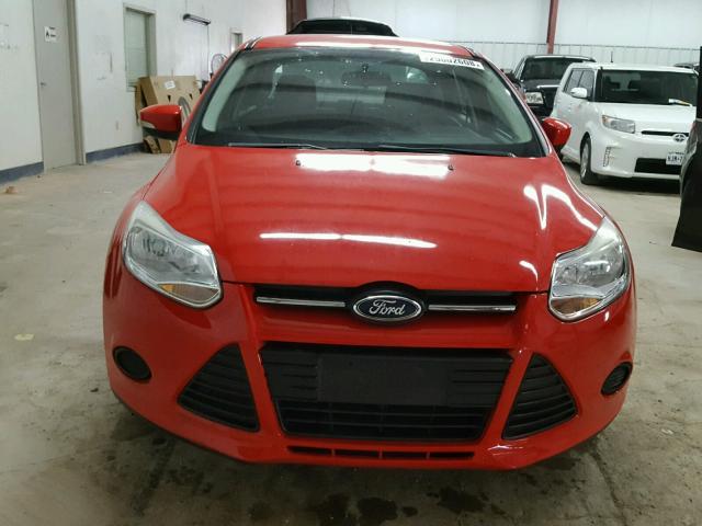 1FADP3F22EL149254 - 2014 FORD FOCUS SE RED photo 9