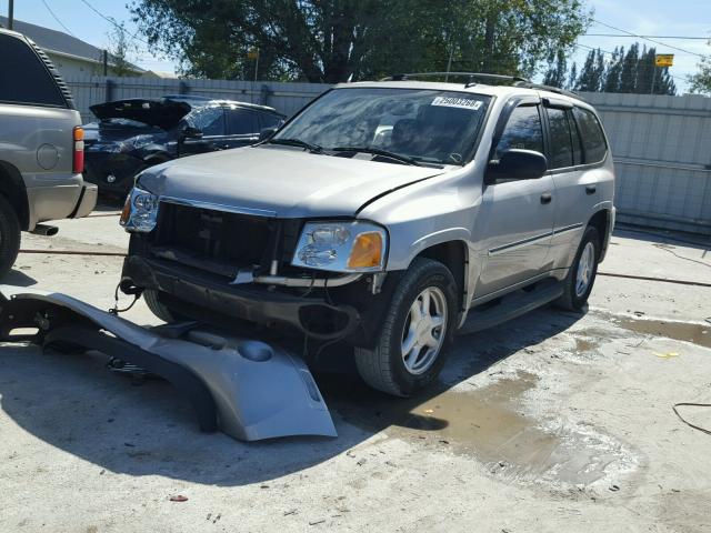 1GKDT13S172154036 - 2007 GMC ENVOY SILVER photo 2