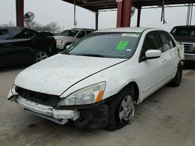 1HGCM564X7A024126 - 2007 HONDA ACCORD LX WHITE photo 2