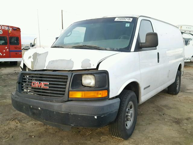 1GTGG25U861181417 - 2006 GMC SAVANA G25 WHITE photo 2