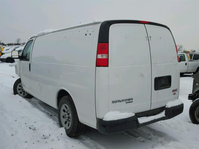 1GTS7AFX7C1128474 - 2012 GMC SAVANA G15 WHITE photo 3