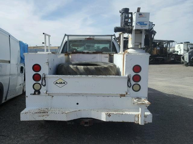 1FTSF30566EB27352 - 2006 FORD F350 SRW S WHITE photo 9