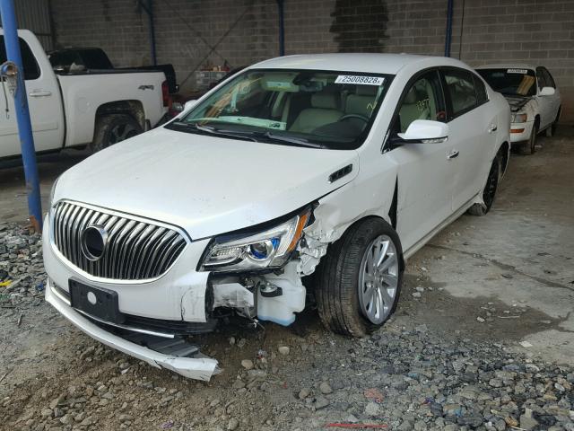 1G4GB5G39GF284009 - 2016 BUICK LACROSSE WHITE photo 2