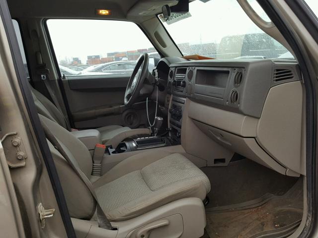 1J8HG48K76C104061 - 2006 JEEP COMMANDER ბეჟი ფოტო 5