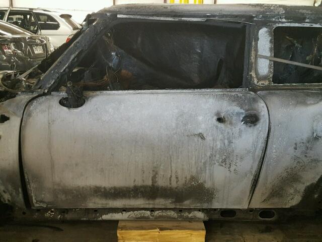 N0V1N2010 - 2010 MINI COOPER S BURN photo 10