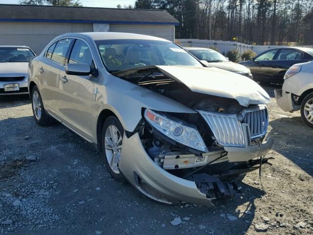 1LNHL9DR4BG606138 - 2011 LINCOLN MKS GOLD photo 1